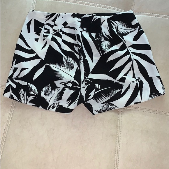 Skort - Picture 3 of 3